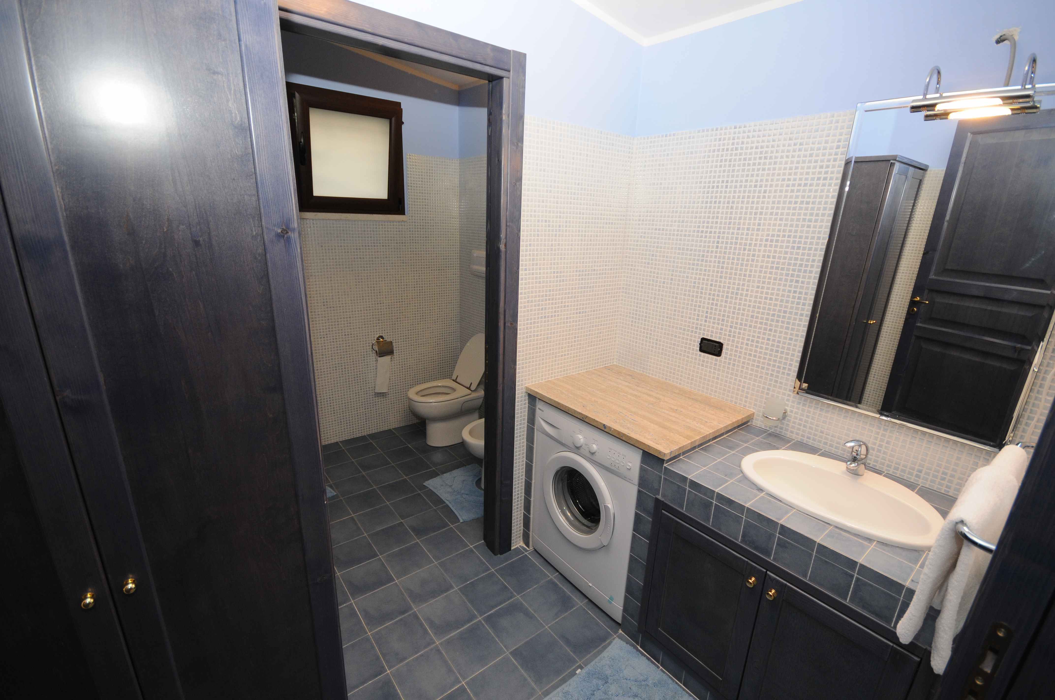 Bagno con doccia in muratura – triseb
